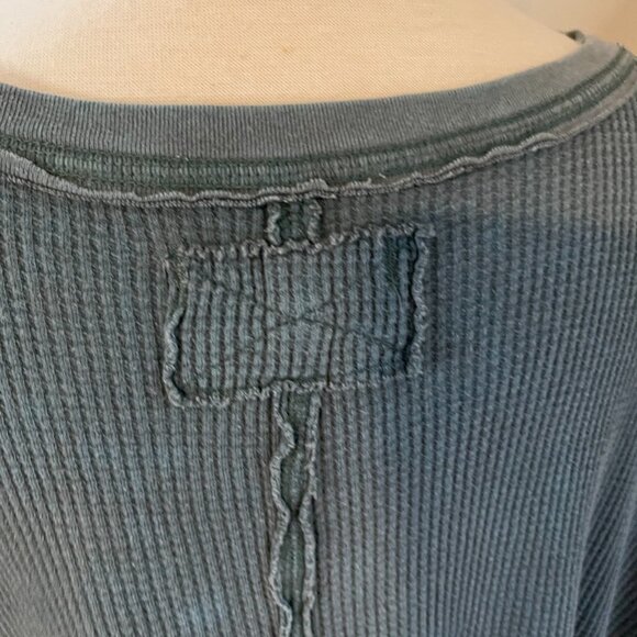 We The Free x Free People Microphone Drop Thermal Top Size XS Silver Pine - Picture 4 of 6